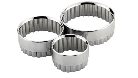 Metal Pastry Cutters 3 Pc