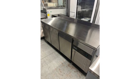 Blizzard 36428087470922412 GRADED-02251 SA-GN3200-TN-HECM-HC Sample Triple Hinged Door Counter Refrigerator With Upstand