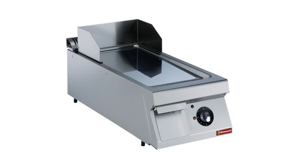 Diamond E22/PLCD4T-N Smooth Electric Chrome Cooking Plate, 7.5kW