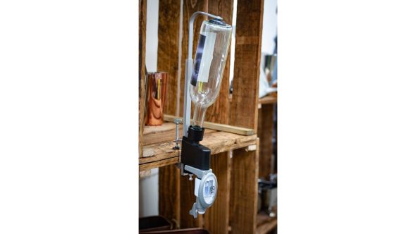 Beaumont Shelf Bracket For Euro Bottle Adaptor 1Ltr 3265