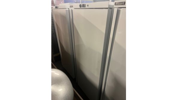 Blizzard D2422BZ24WR600087 Upright 533L Single Hinged Door Refrigerator 