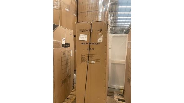 Sterling Pro GRADED Green SP220-BK Double Door Black Upright Bottle Cooler, 458 Litres